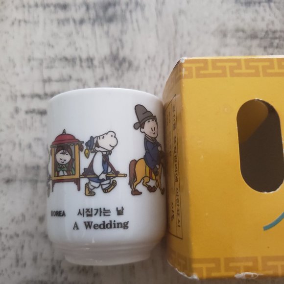 Welcome To Korea by Yung-boh Ceramic Sake Tea Cups - Picture 4 of 11